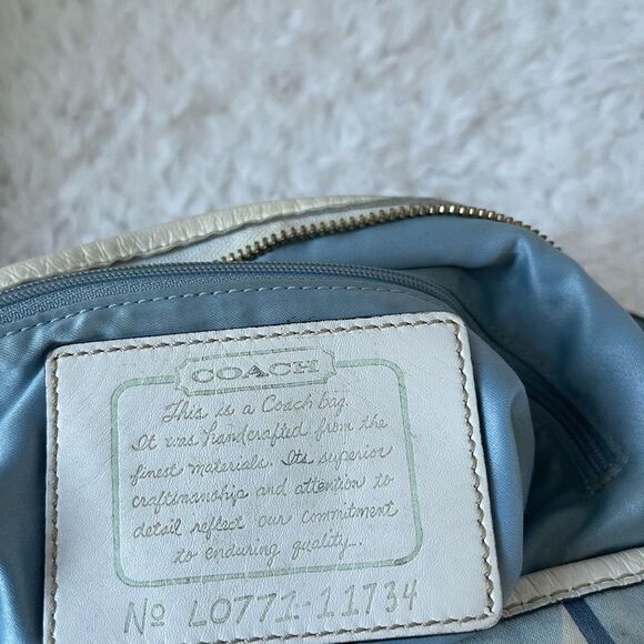 Coach Signature Nylon Blue Scarf Print Hobo Bag 11734 Leather strap and trim. - Picture 12 of 16